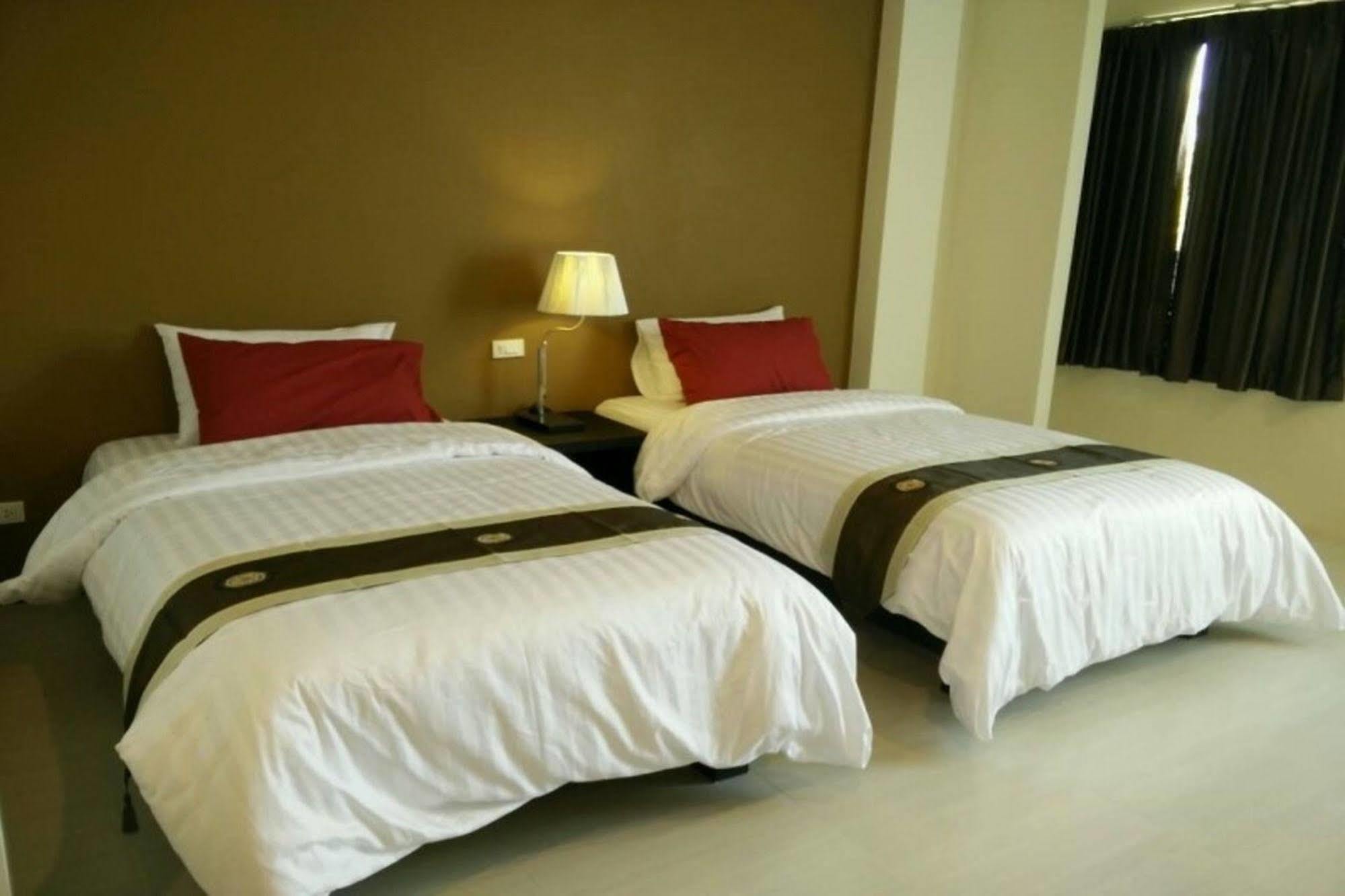 One Fu Hotel Surin Exterior foto